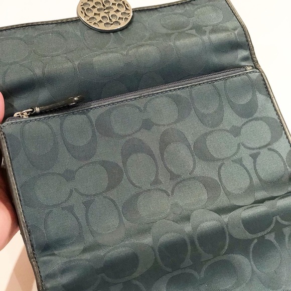 COACH Wallet - Picture 3 of 6